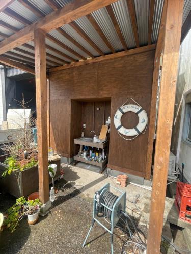 Old Sunny Garage in Tosashimizu