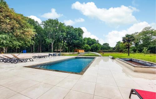 Плувен басейн, Luxueuse Villa Avec Piscine in Saint-Laurent-de-la-Prée