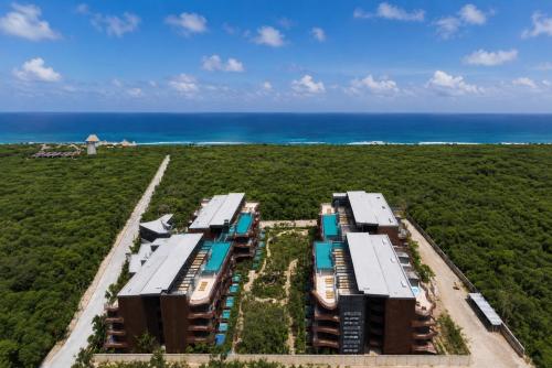 1BR Apartment - Free Beach Club Access & Sea View Rooftop Pools