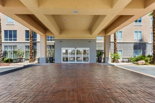 Hampton Inn & Suites El Paso West - image 5