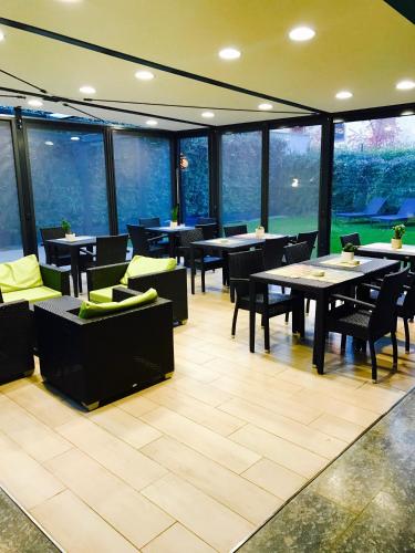 Acca Palace - image 4