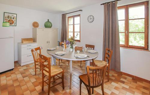 virtuve, Awesome Home In La Motte-Chalancon in La Motte-Chalancon