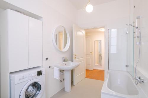 Como Center Apartments - image 5