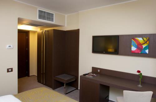 Hotel Pietroasa - image 13