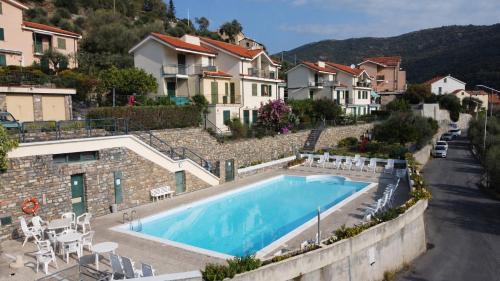 La Casa negli Ulivi in Diano Arentino