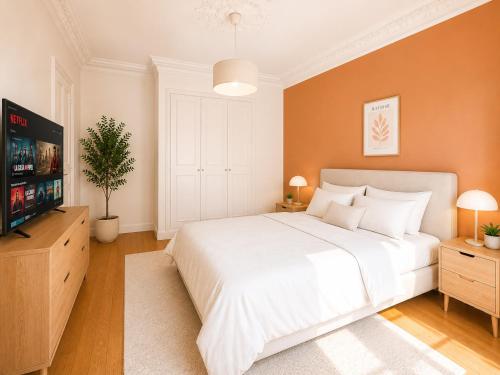 2 Bedroom Apartment in Paris 2 - Walk to Louvre - image 4