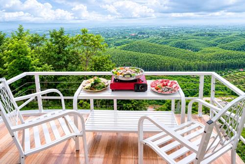 View, A View Khao Soon อ่ะ วิว เขาศูนย์ in Chawang