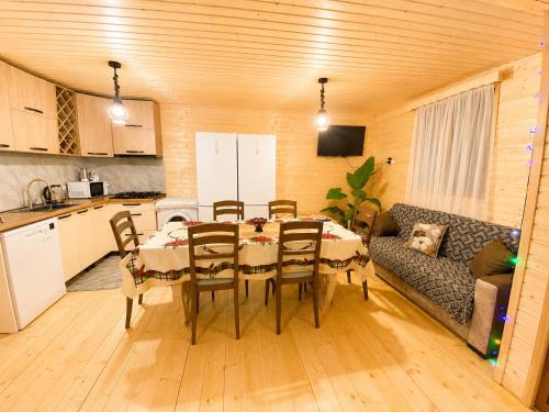 Zghapari Wooden Mountain Lodge in Aspindza