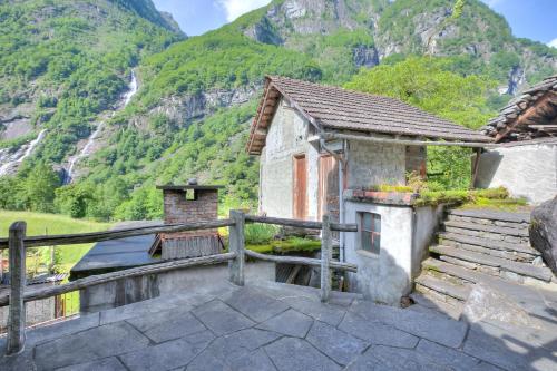 Viesnīcas āriene, Rustico Val Bavona house - Happy Rentals in Menzonio