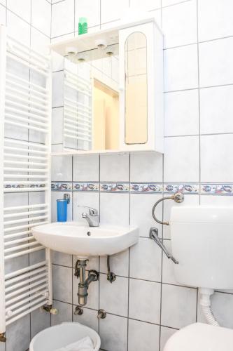 Guest House Frane Room Type - One-Bedroom Apartment - Sea Side Guest House Frane Room Type - One-Bedroom Apartment - Sea Side