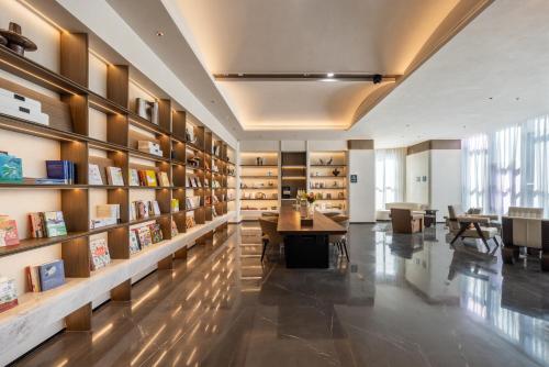Kunming Laojie Jingxingjie Atour Hotel - image 3