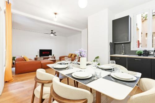 Charming 1BR Apartment near Canal Saint Martin - image 5