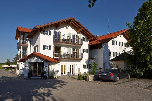 . Landhotel Grüner Baum