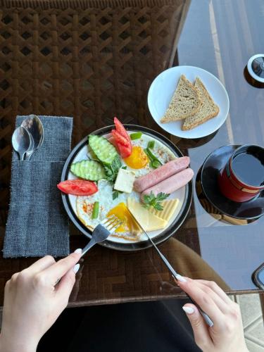 Jedzenie i napoje, гостинично-ресторанный комплекс AMARI (гостинично-ресторанныи комплекс AMARI) in Uralsk