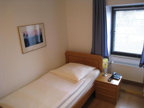 1 twin bed