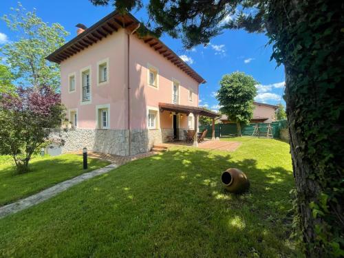 Exterior view, Villa Mercedes in La Villa Baxu