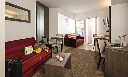 2 bedrooms, 3 beds