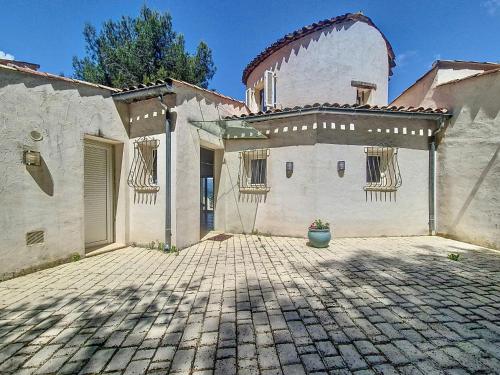 Viesnīcas āriene, Villa With Terrace And Heated Pool Near Nice in Colomars