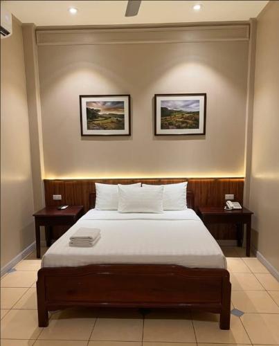 1 queen bed