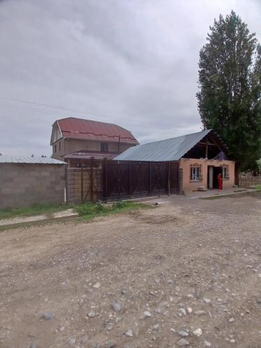 Abylay Guesthouse in Baetov