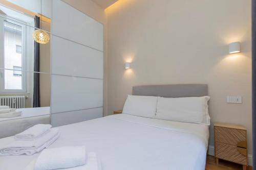 Xenia Milano - 2 room apt in via Teodosio 60