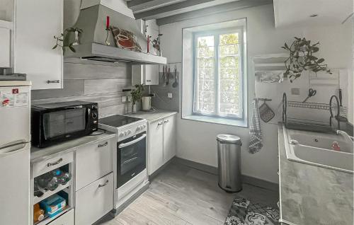 кухня, Charmante Maison Cosy in Кани Еклюз