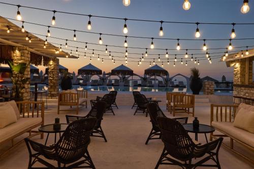 Ravintola, Pounda Resort Paros, a member of Radisson Individuals in Pounta / Sotires