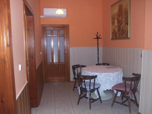 Art Guesthouse - image 9