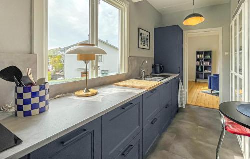 Kitchen, Cozy Apartment In Varberg With Wifi in Varberg