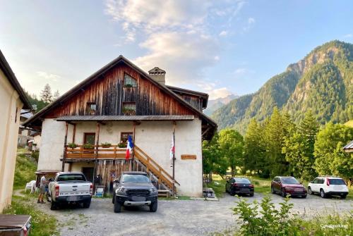 Viesnīcas āriene, Casa-La Lorraine joli studio dans chalet St-Véran (Casa-La Lorraine joli studio dans chalet St-Veran) in Aiguilles