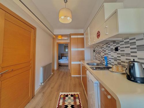 Taksim Square1 Bedroom Suite 06 - image 2