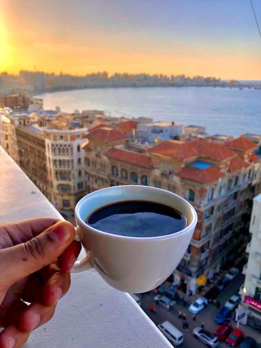 New Hyde Park House Hotel in Alexandria