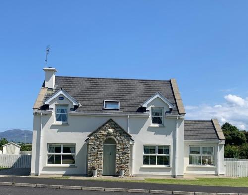 No 4 Ballymastoker Cottage in Portsalon