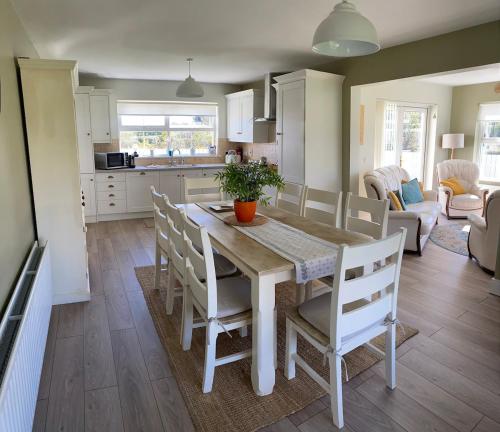 No 4 Ballymastoker Cottage in Portsalon