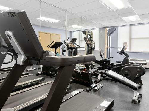 ห้องฟิตเนส, เบสต์ เวสเทิร์น โปโตแมค มิลล์ (Best Western Potomac Mills) in วู๊ดบริดจ์ (VA)