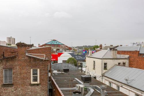Tullo Place - Richmond Heritage with Artistic Charm - image 4