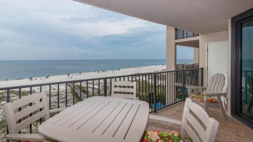 Phoenix East 2 - 2064 condo in Waterfront/beach