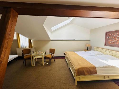 1 double bed, 1 sofa bed
