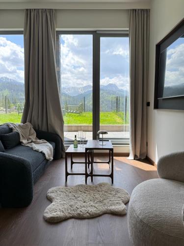 Stone Suite Zakopane – khách sạn tại Cyrhla