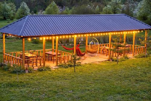 Guesthouse Ushba View in Mazeri