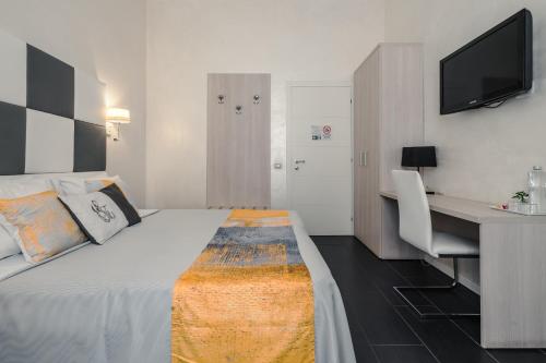 Grey&White B&B - image 22