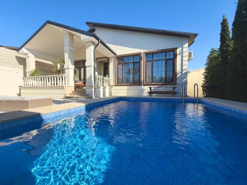 Seaside Luxe Villa
