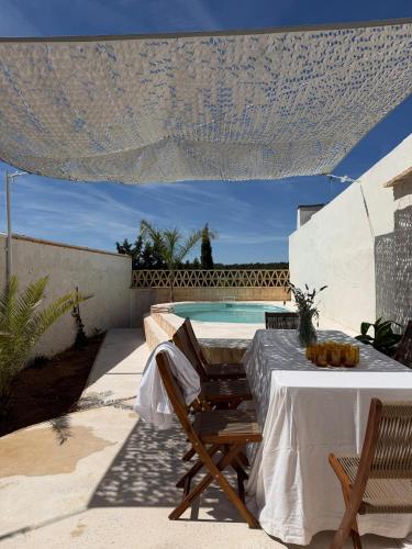 Úszómedence, Casa rural Felipa in Venta del Moro