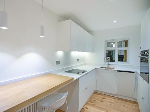 virtuve, Woodland View in Chartridge