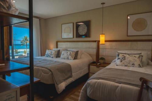 1 double bed, 1 twin bed