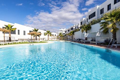 051 New Modern 3 Bed Serena La Cala Townhouse