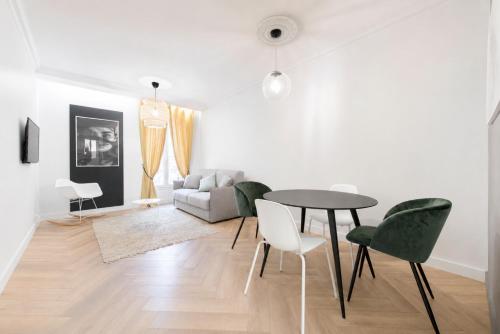 F2 chambre en duplex (calme) plein centre ville 1 min de la plage