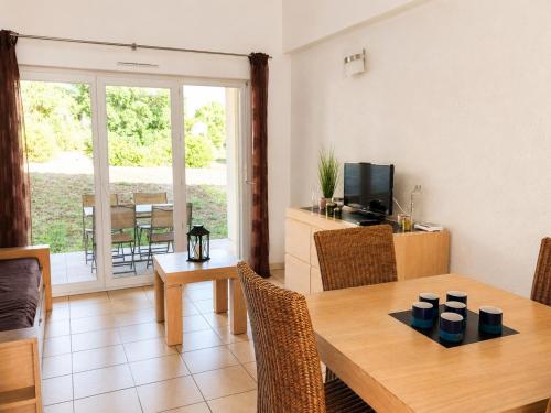 Seadmed, Séjour en résidence avec piscine Signes Le Castellet (Sejour en residence avec piscine Signes Le Castellet) in Signes