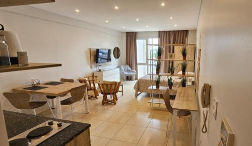 Modern Studio in Bahía Nordelta with garage