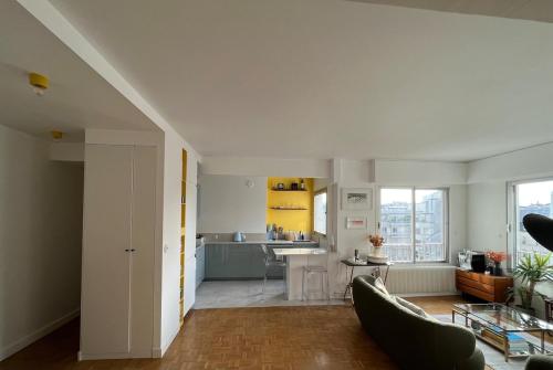 Quiet & bright apartment - République